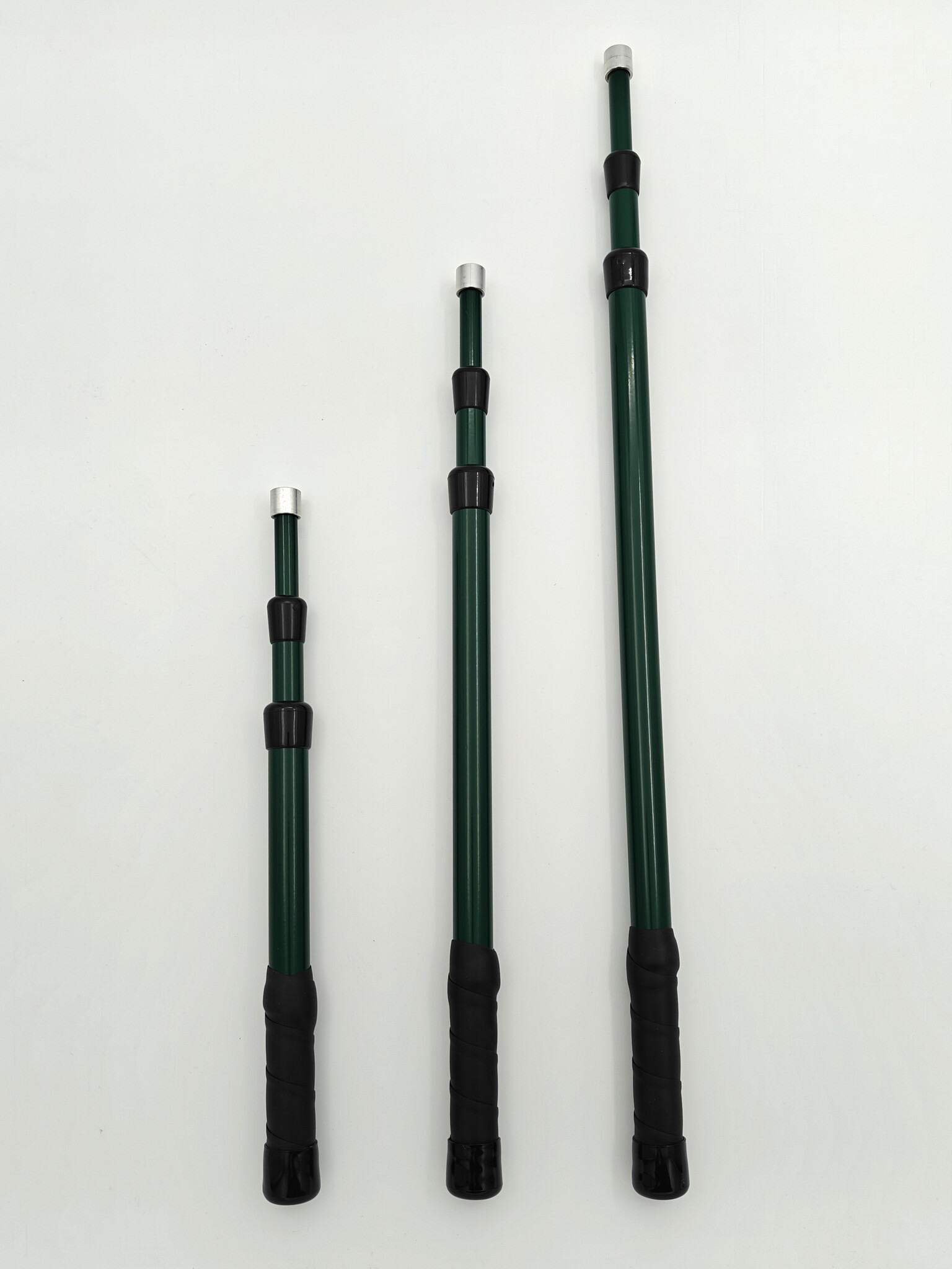 Adjustable aluminium telescopic pole