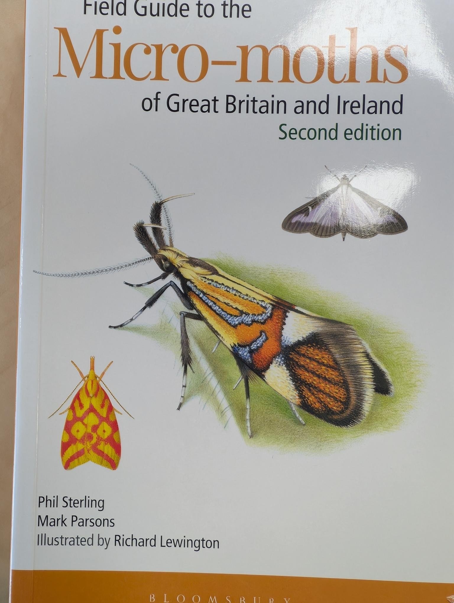 Beschadigd exemplaar - Field Guide to the Micro-moths of Great Britain and Ireland