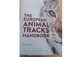 Beschadigd exemplaar - The European Animal Tracks Handbook
