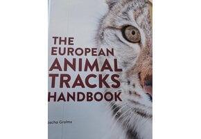 Beschadigd exemplaar - The European Animal Tracks Handbook