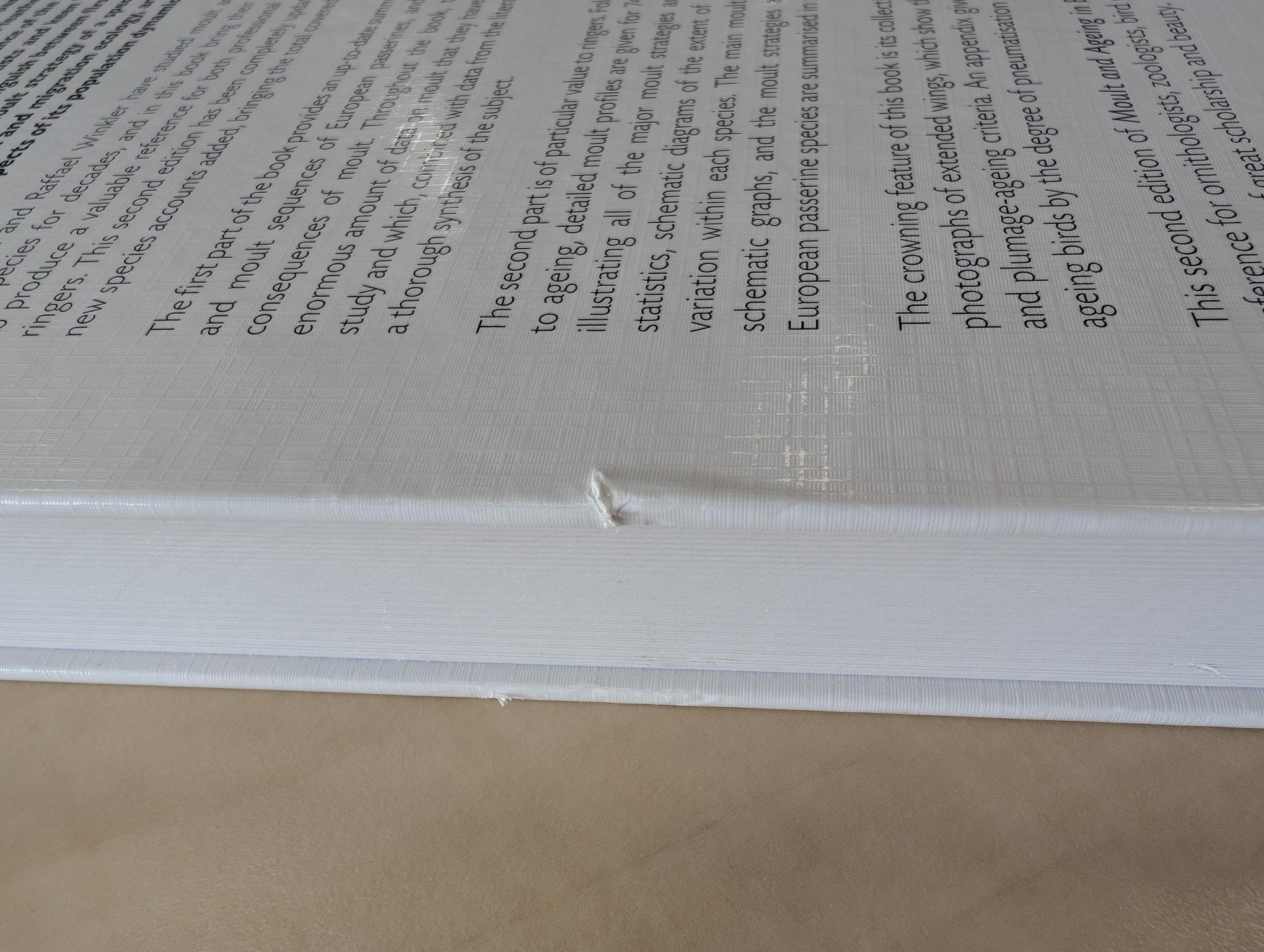 Damaged copy – Moult and Ageing of European Passerines