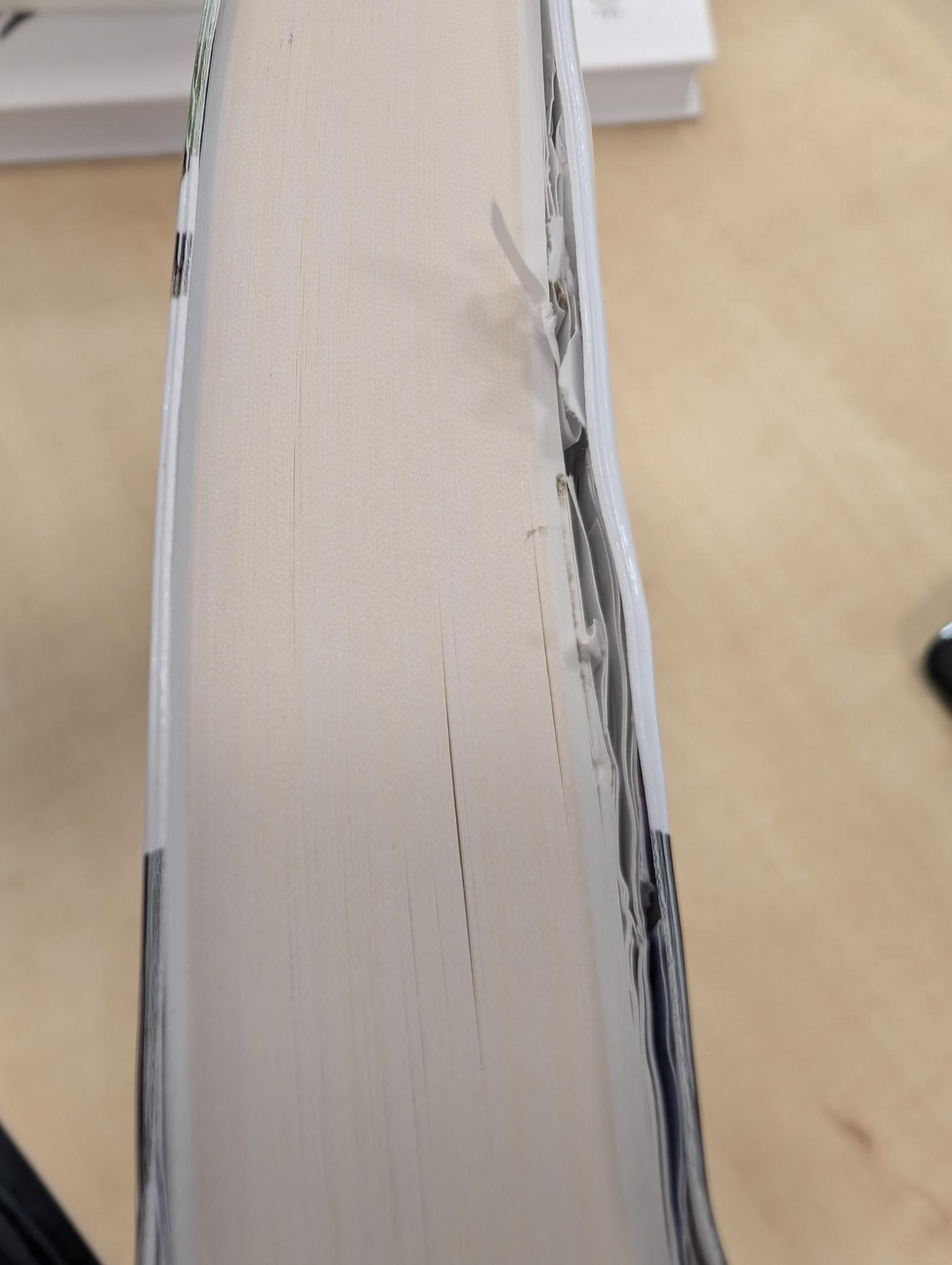 Damaged copy – Birds of the Indonesian Archipelago  - Greater Sundas and Wallacea