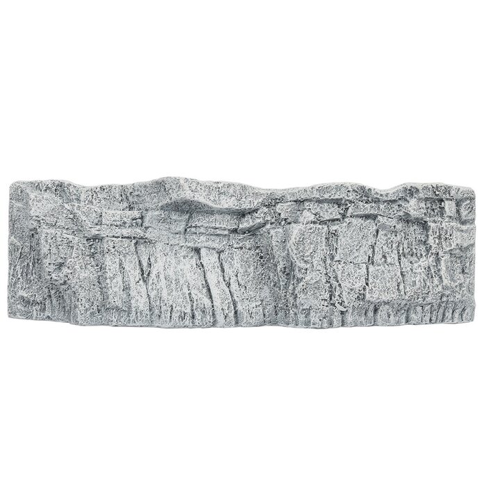 Aqua Della Rock wall