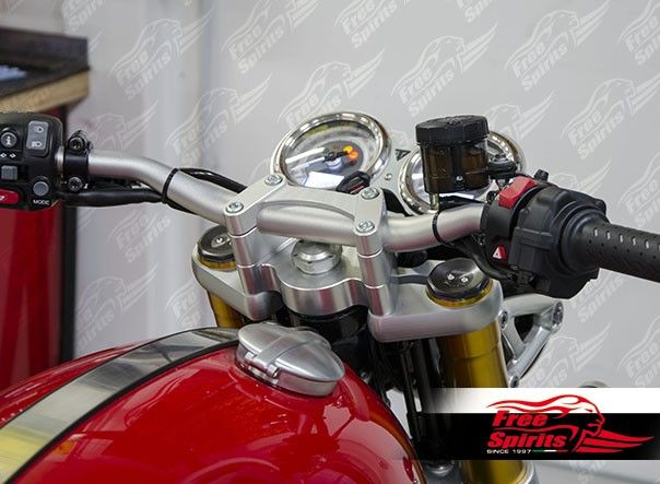 1⅛ Handlebar Conversion Kit for Thruxton R/RS