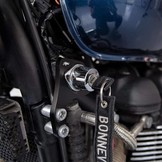 Reubicación del contactor en Triumph Twins