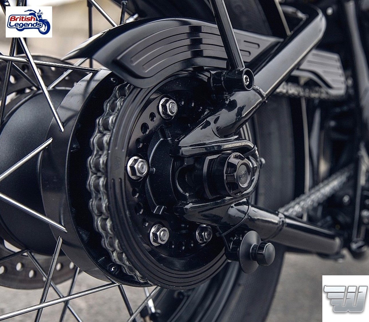 Enjoliveur de Couronne pour Triumph Bobber