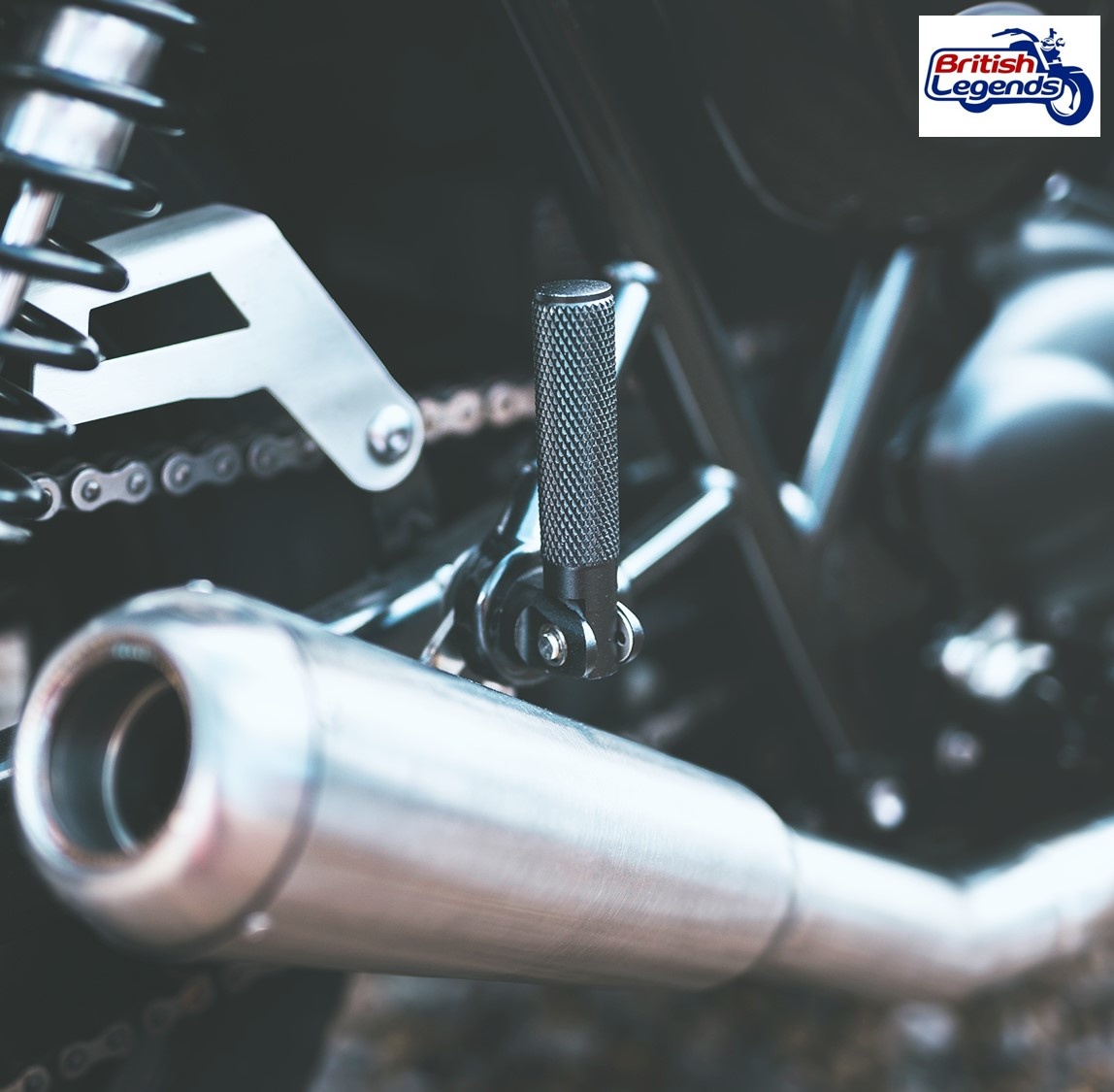 Reposapiés de aluminio sólido para motocicletas Triumph