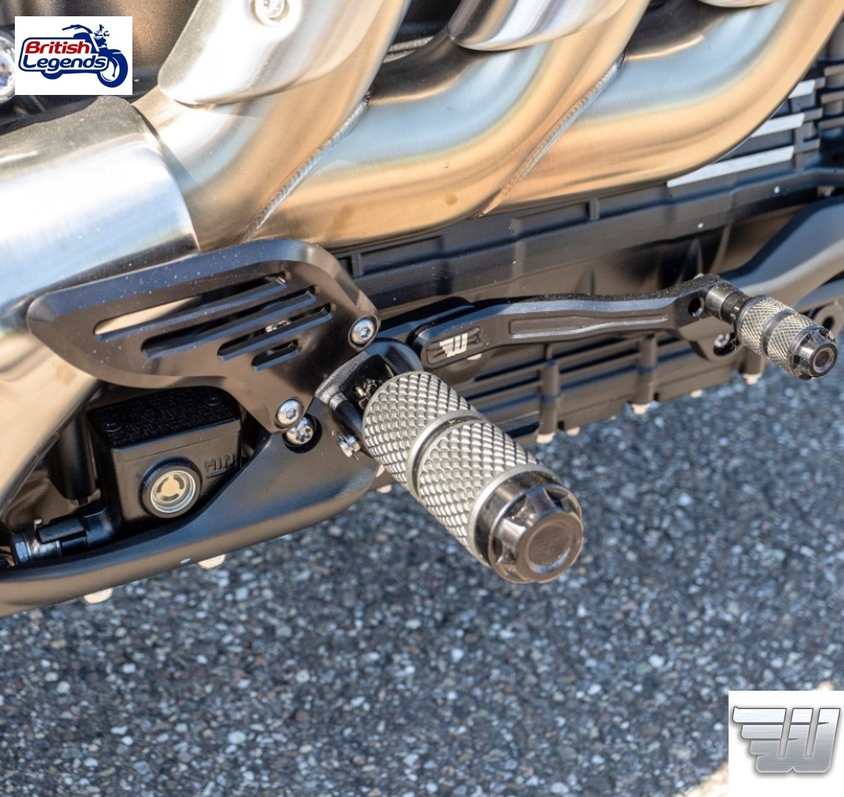 Commandes au Pied Noires pour Rocket 3 R