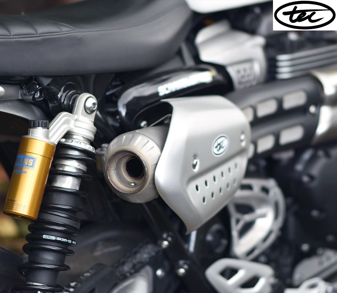 Silenciador corto de inox para Triumph Scrambler 1200