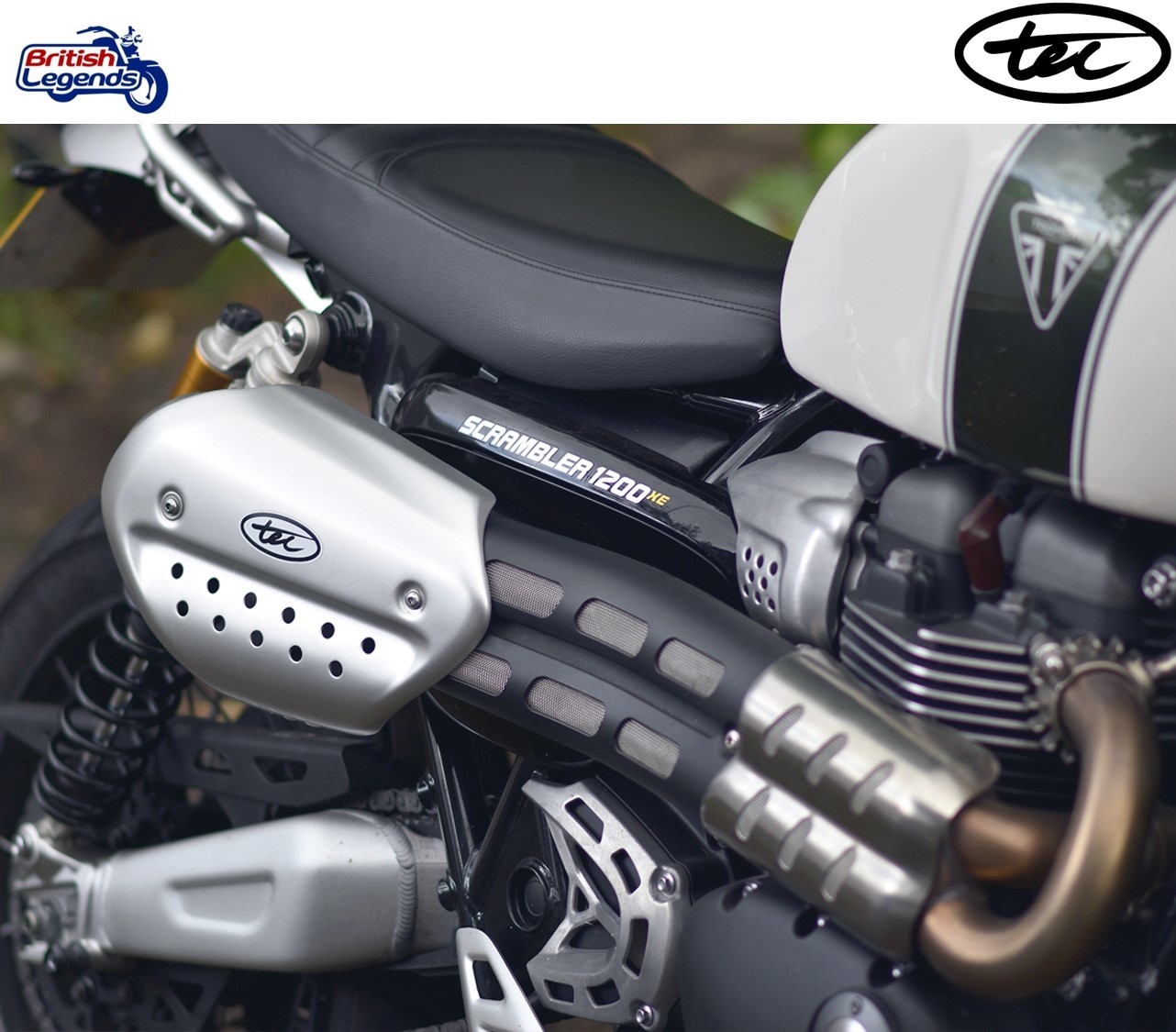 Silenciador corto de inox para Triumph Scrambler 1200