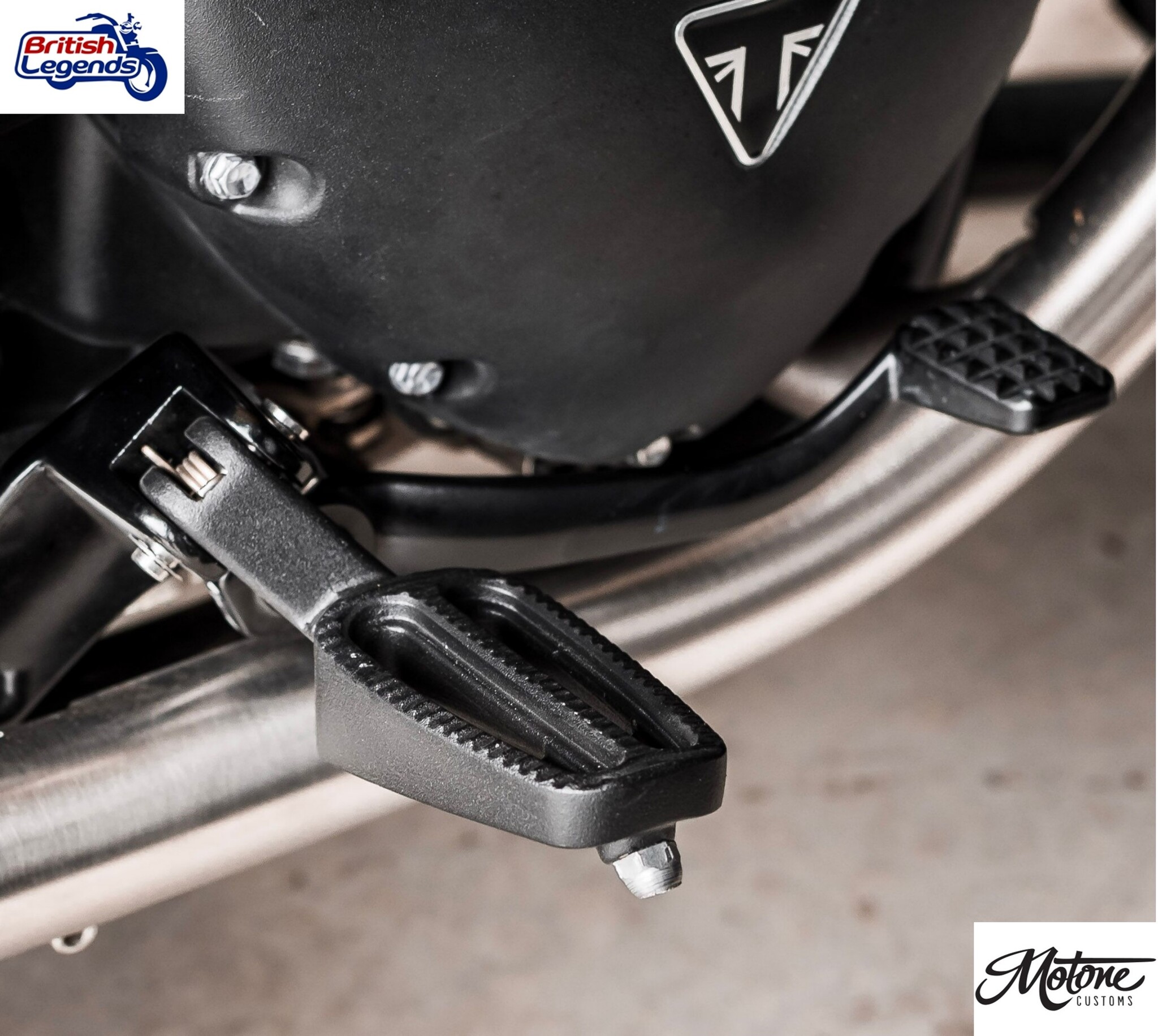 Repose-Pieds en Inox Coulé pour motos Triumph