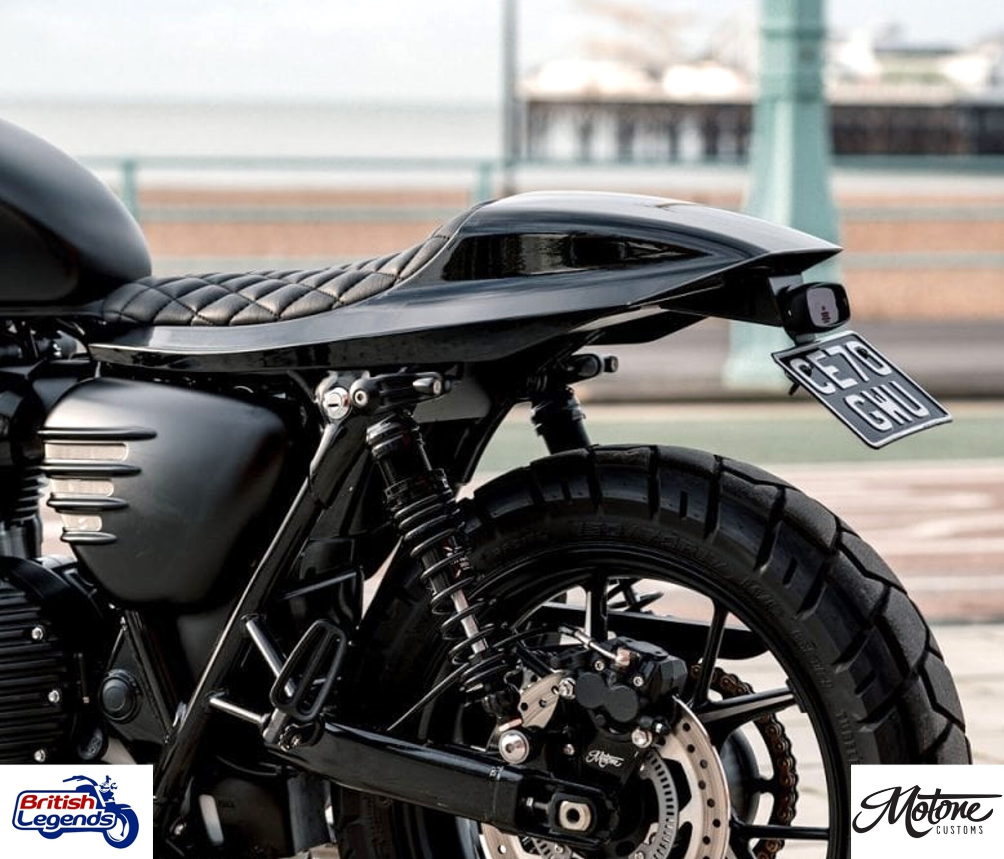 Motone Street-Tracker Seat for Triumph Twins