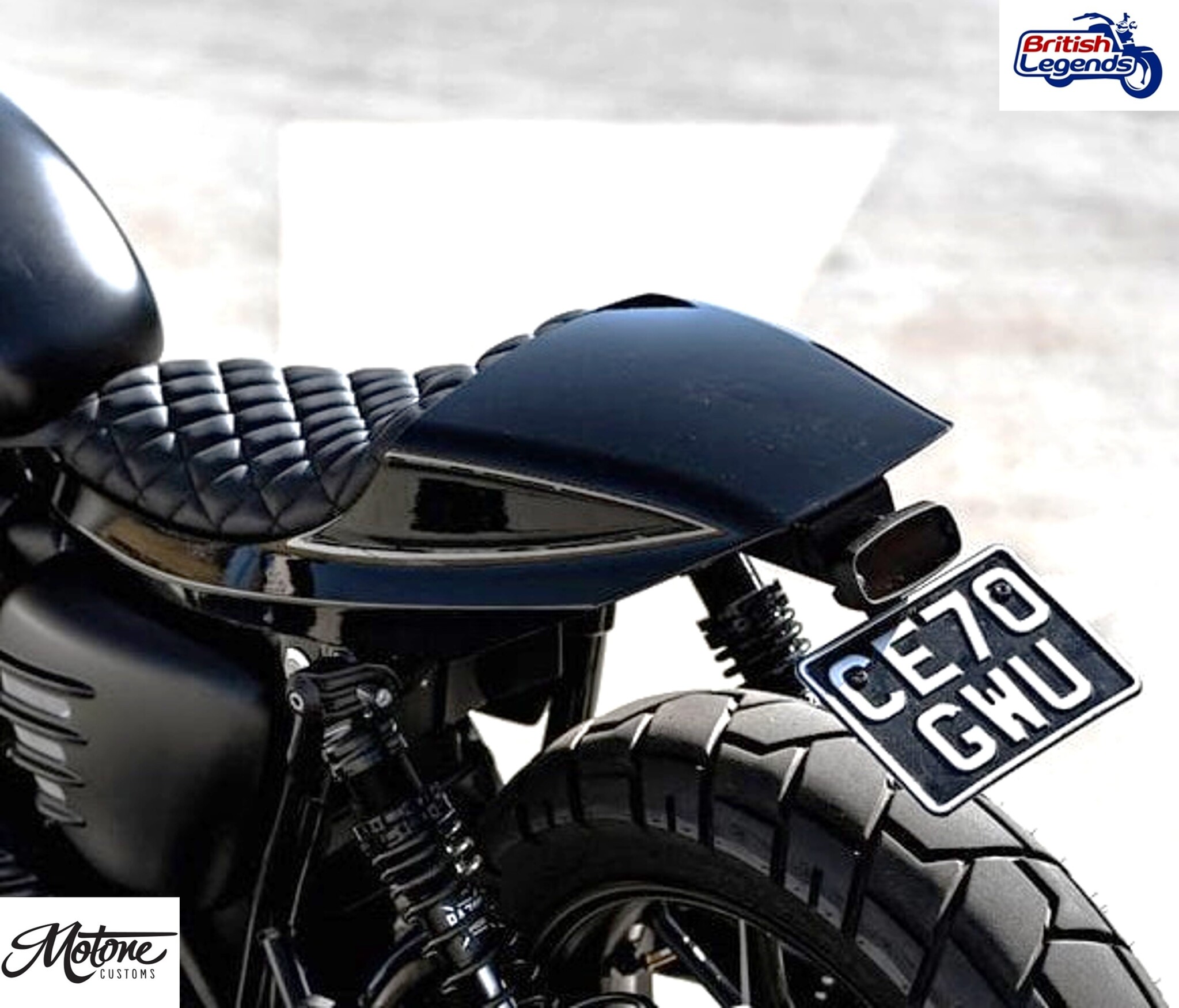 Motone Street-Tracker Seat for Triumph Twins