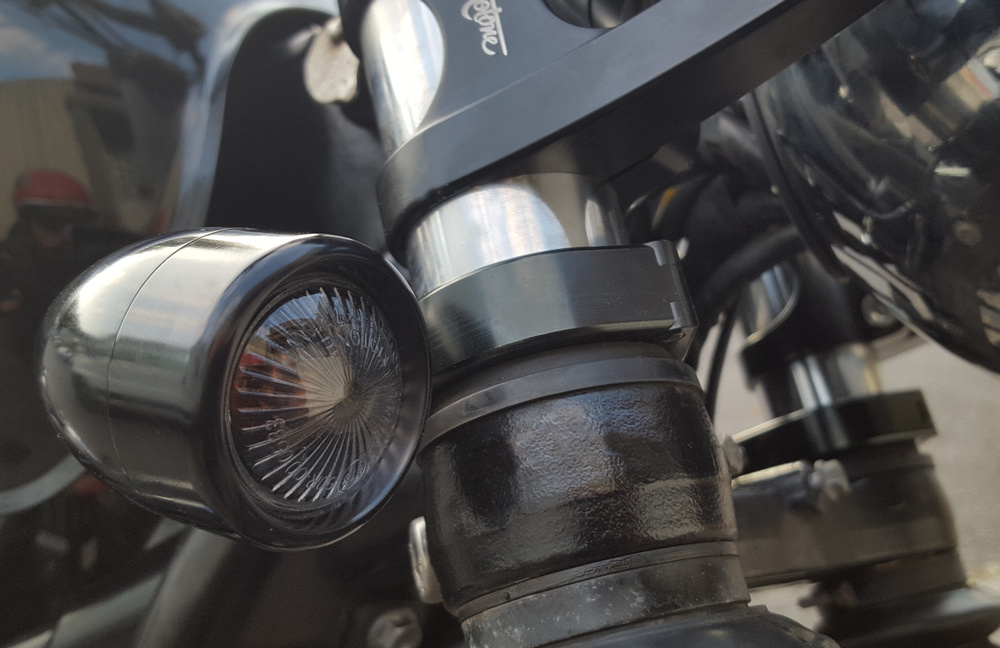 Fork Indicator / Turn Signal Clamps (pair)