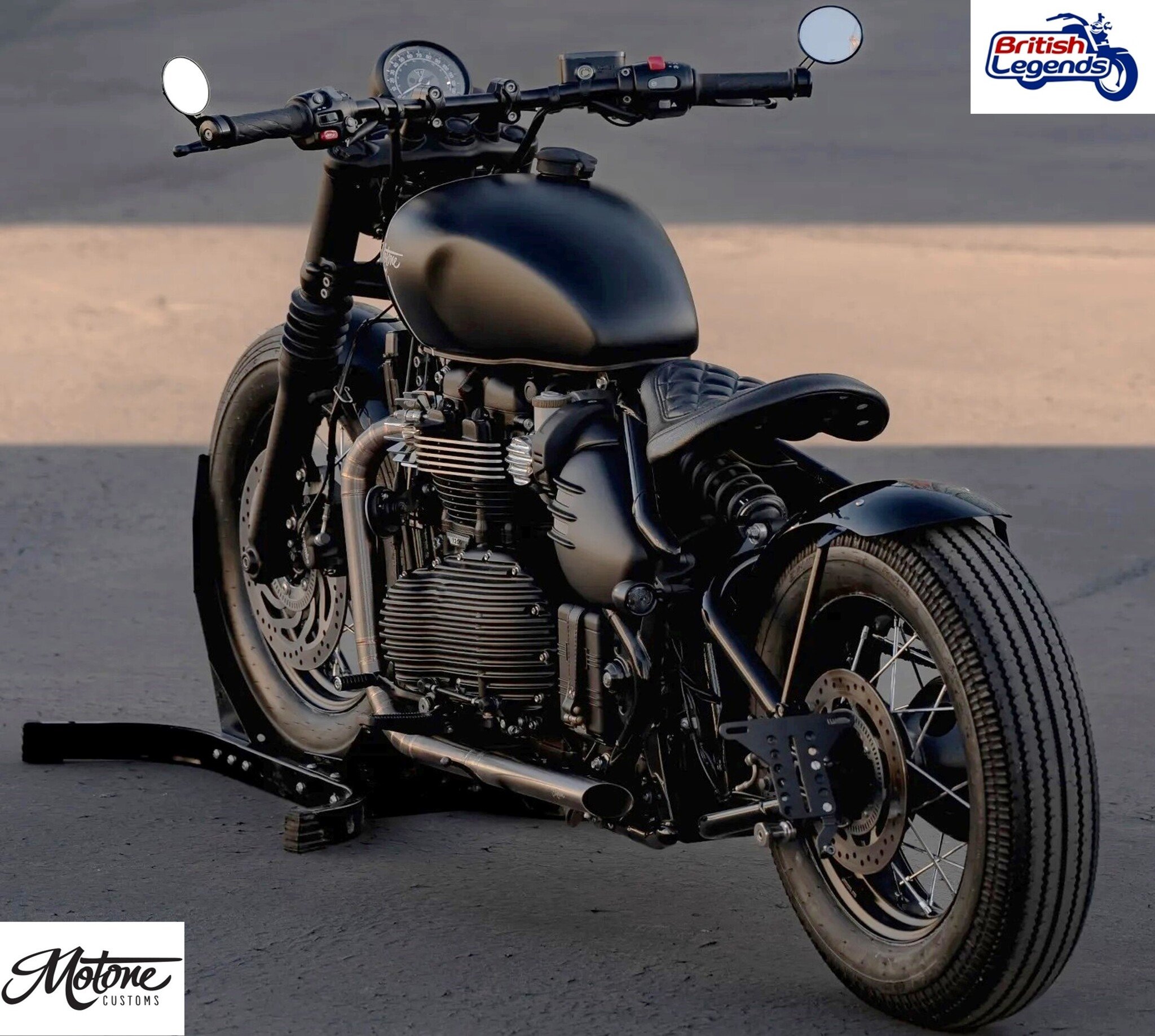 Kit de Porte-Plaque Latéral pour Triumph Bobber