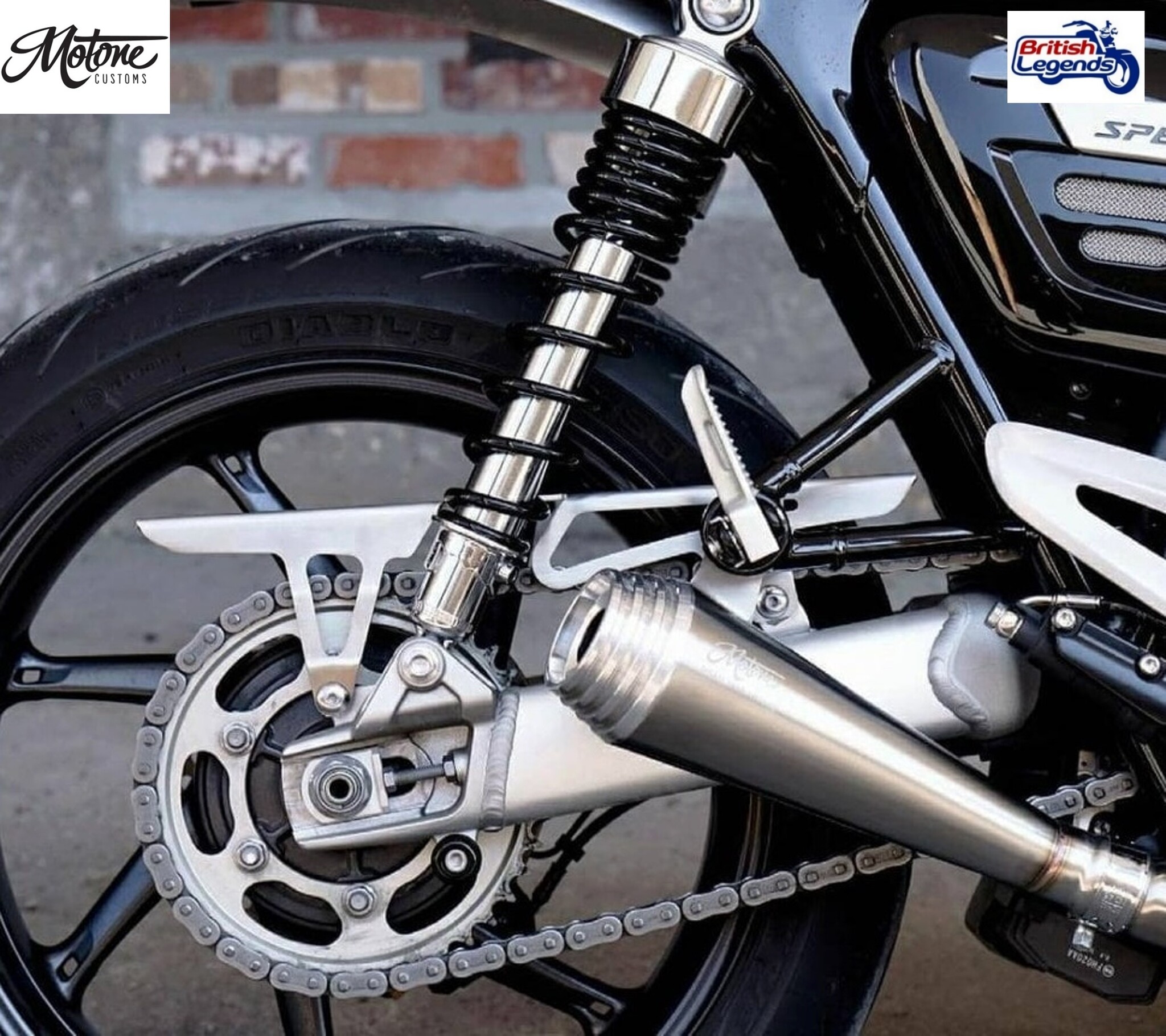 Silenciadores Saturn-V para Triumph Twins