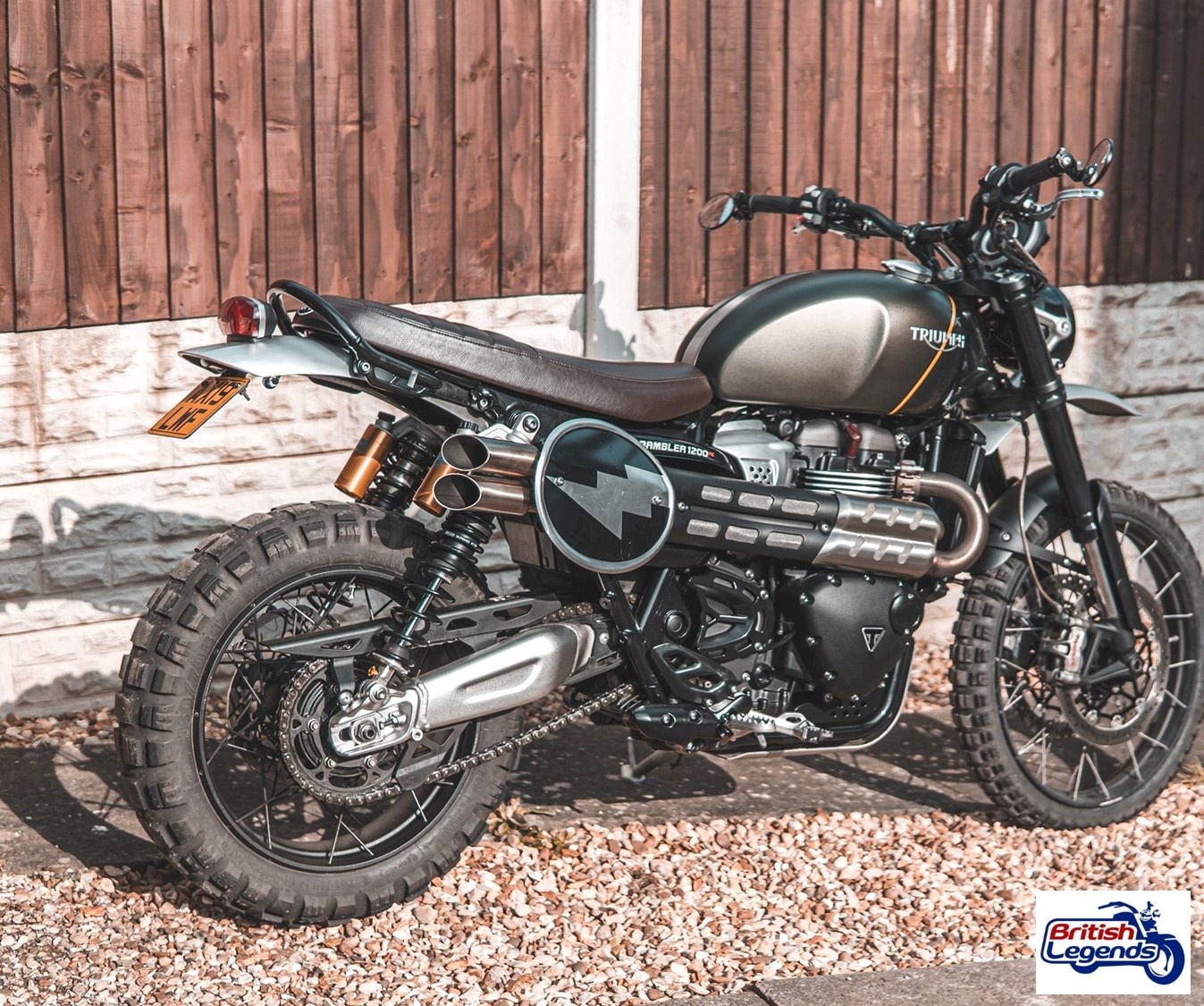 Soporte Matrícula Corto Triumph Scrambler 1200