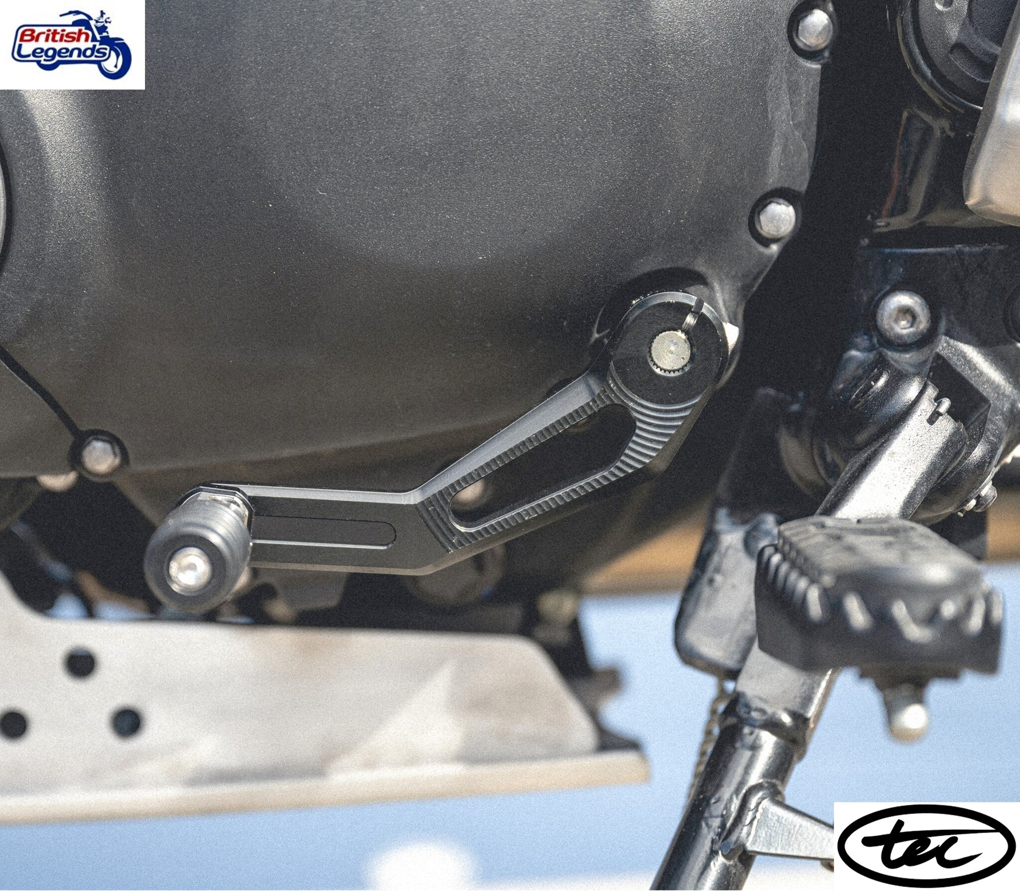 Adjustable & Folding Gear Shifter for Triumph