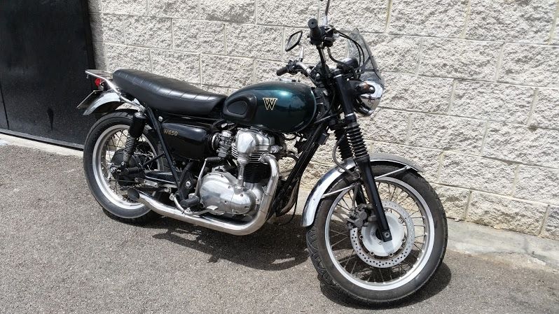 Escape Inox Hot-Rod para Kawasaki W650/W800