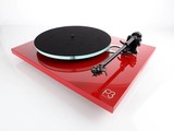 Rega P3 (Rood)