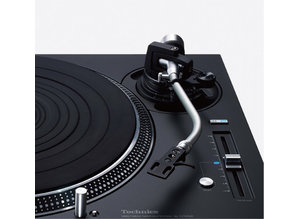 Technics SL-1210GR turntable