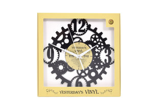 Vinylclock with Steampunk Design