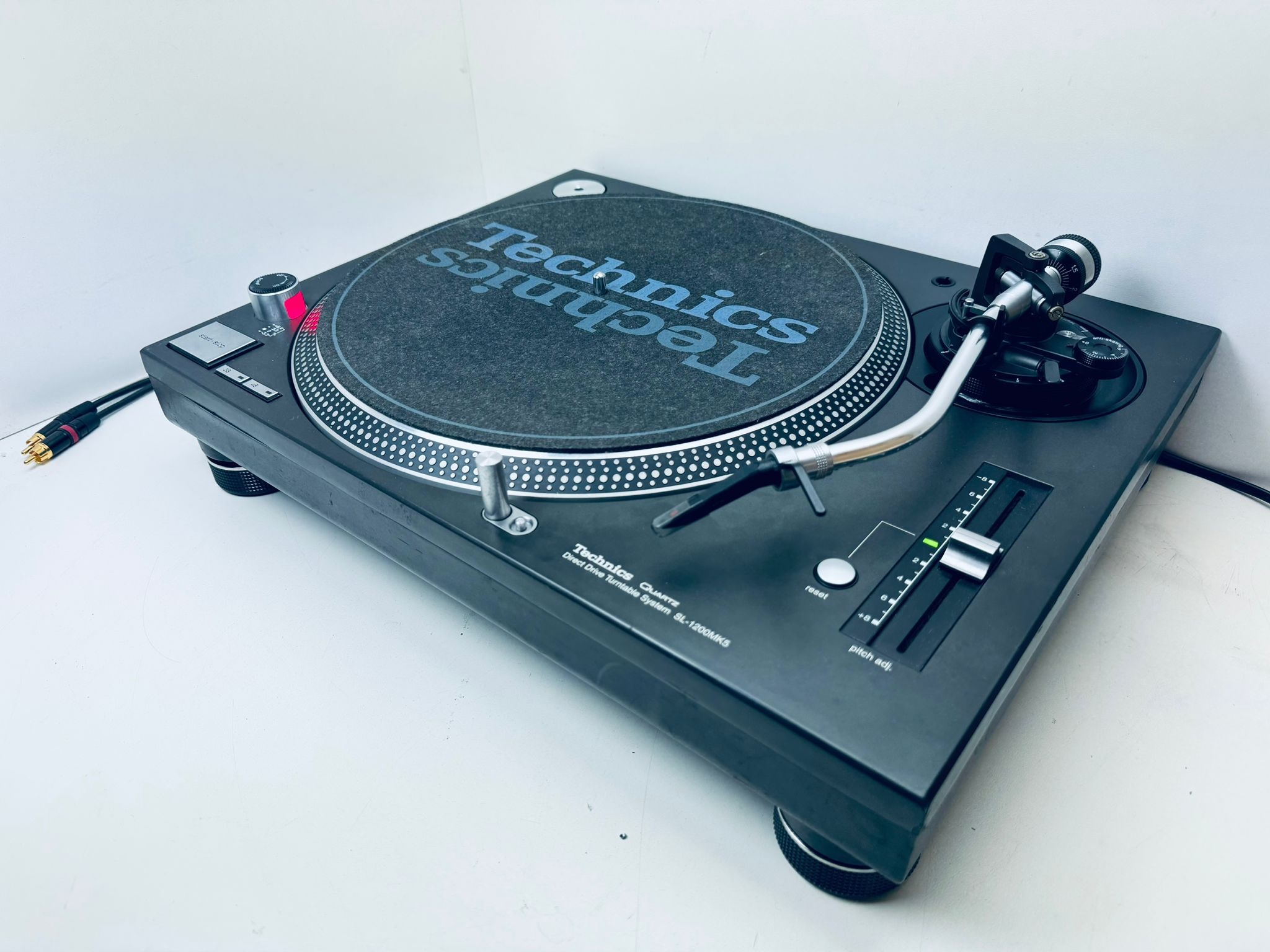 【入手困難】新品未使用 Technics テクニクス SL-1200MK5-K 中古 Technics テクニクス SL-1200MK5 ペア ターンテーブル 2台