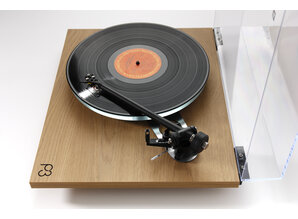 Rega Planar 3 Hi-fi turntable (Oak)