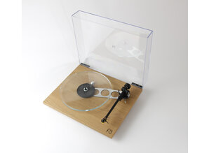 Rega Planar 3 Hi-fi turntable (Oak)