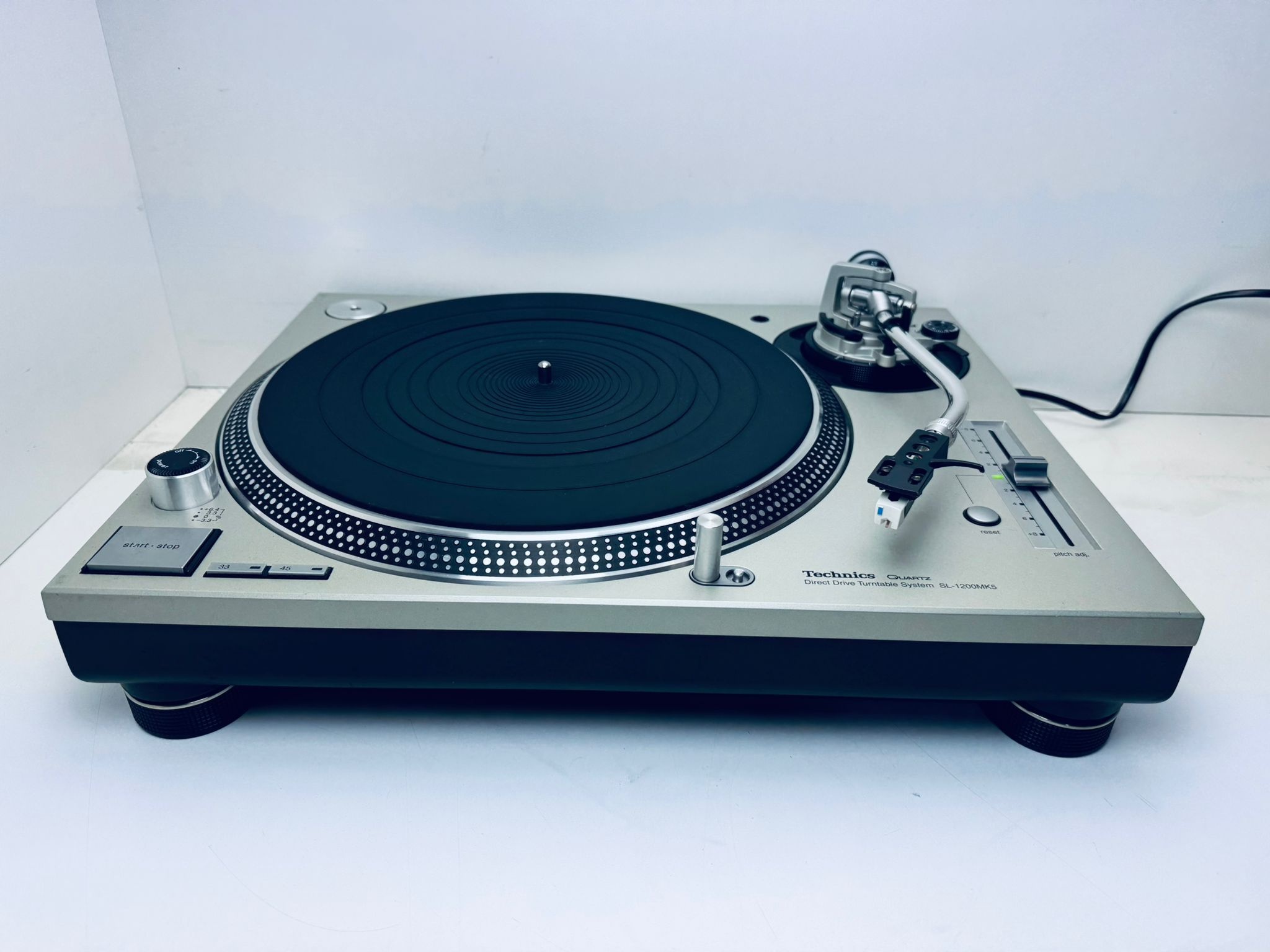 ジャンク品 Technics SL1200 あかう MK5 ジャンク品 Technics SL1200 あかう MK5