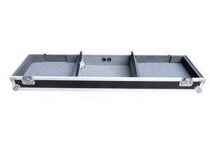 Road Ready RRDJ19WMKII flightcase for 2 Turntables and 19" mixer