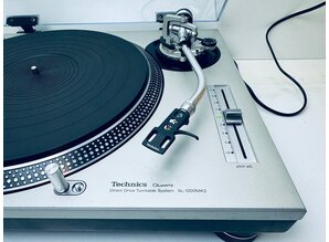 Technics SL 1200 MK2 Platenspeler
