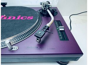 Technics SL 1210 MK2 customized turntable