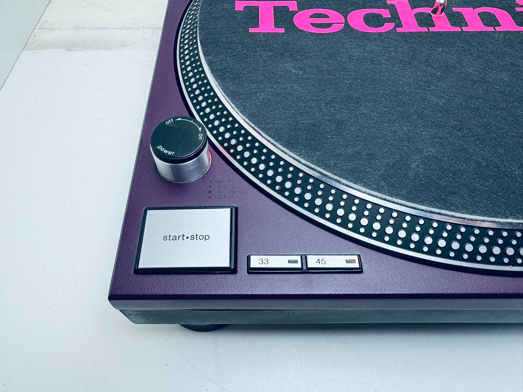 Universal Turntable Headshell – Fits Technics SL1200, SL1210 MK2 & More