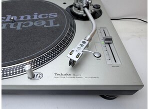 Technics SL 1200 MK3D turntable