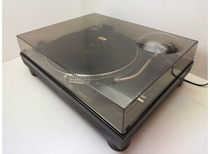Technics SL 1200 MK4 turntable