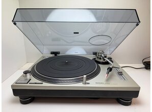 Technics SL 1200 MK2 Platenspeler
