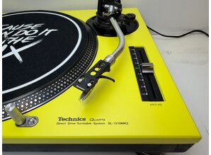 Technics SL 1210 MK2 customized turntable