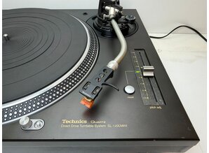 Technics SL 1200 MK6 turntable