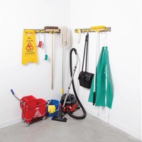 Fournitures de nettoyage pour étagères murales