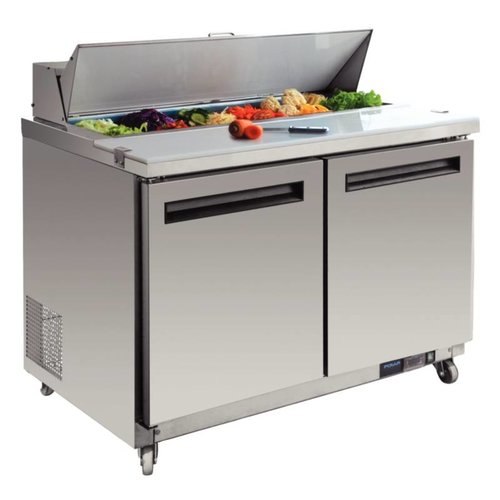  Polar Saladette mit Arbeitsplatte und Rollen | 2 Türen | 405L 