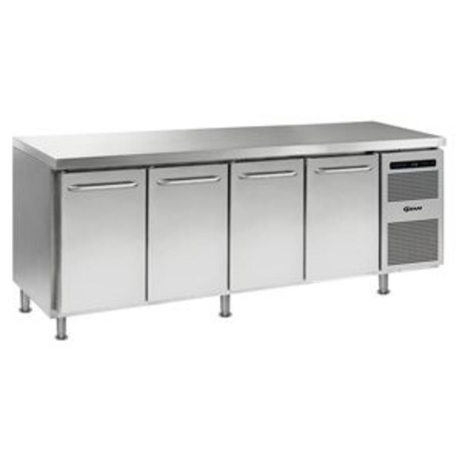 Refrigerated workbench 4 doors 1/1GN | 668 litres