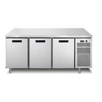 Établi de refroidissement - Linéaire | 3 portes | Avec feuille de travail