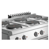 Cuisinière électrique avec 6 plaques de cuisson et four électrique 1/1 GN