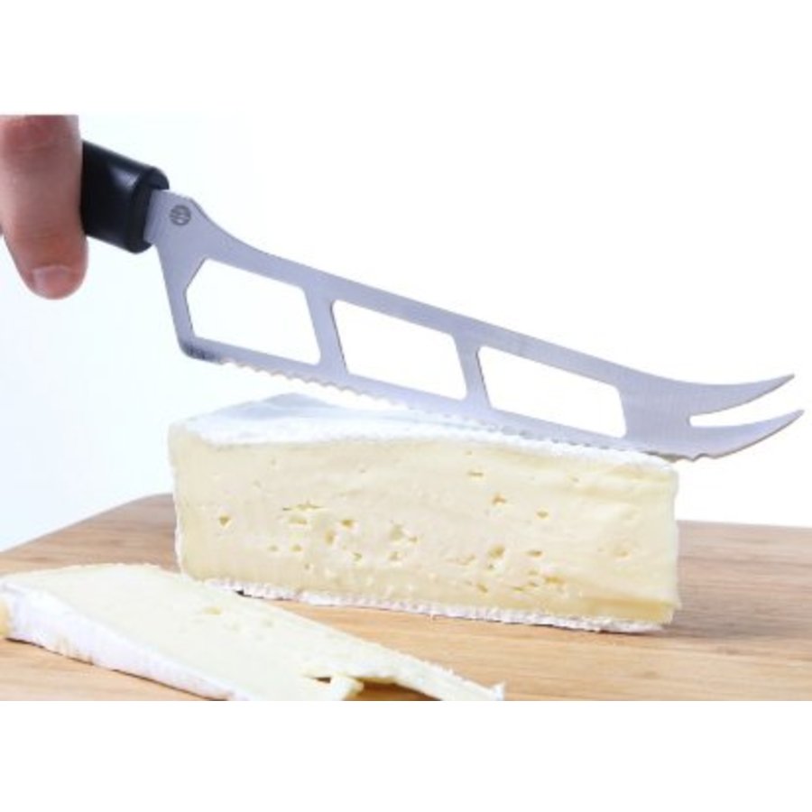 Cheese knife for soft cheese