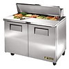 True Saladette 2 portes, 340 litres, fournie avec 12 bacs GN 1/6