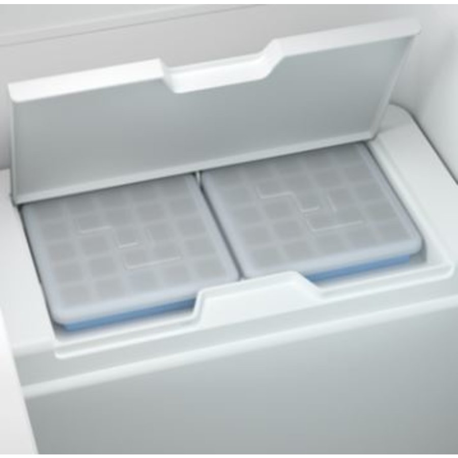 Portable Cool Box With Ice Maker | 46 Liter | 45.5 cm x 48.0 cm x 72.0 cm | CFX3 55IM