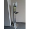 HorecaTraders Desinfektionssäule mit Ablageflächen