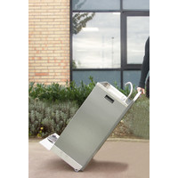 Lavabo mobile avec commande au pied et 2 bidons de 13 litres