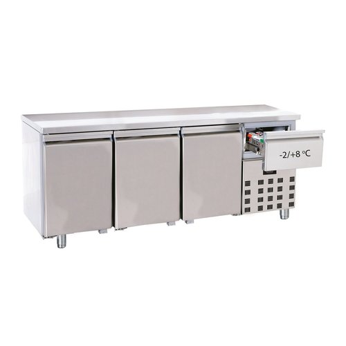  Combisteel Refrigerated workbench | stainless steel | 3-door | 1865x700x850mm 